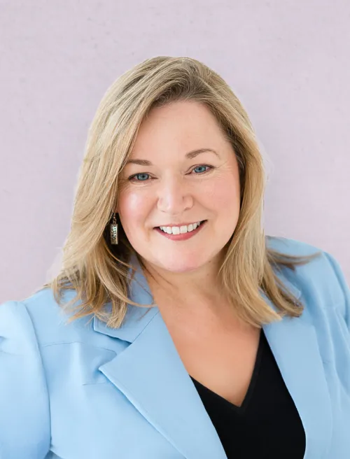 Carolyn Humphrey headshot